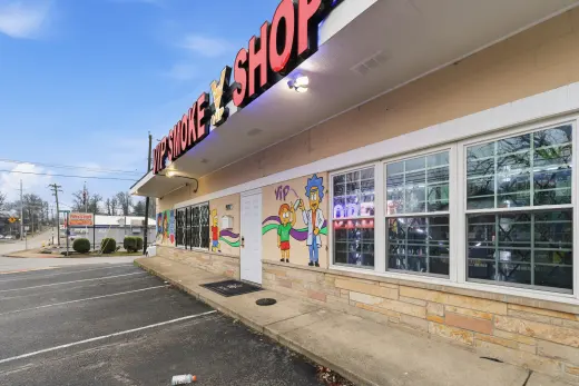 1917 Sutton Ave. Cincinnati, OH 45230