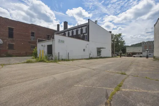 31 E. Second St. Manchester, OH 45144