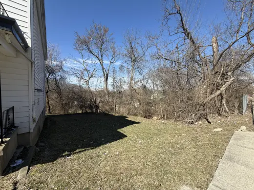 1261 Dewey Ave. Cincinnati, OH 45205