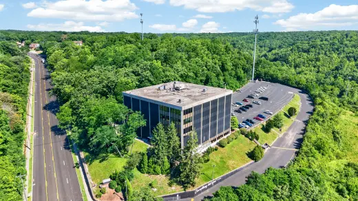 2300 Montana Ave, Cincinnati, OH 45239