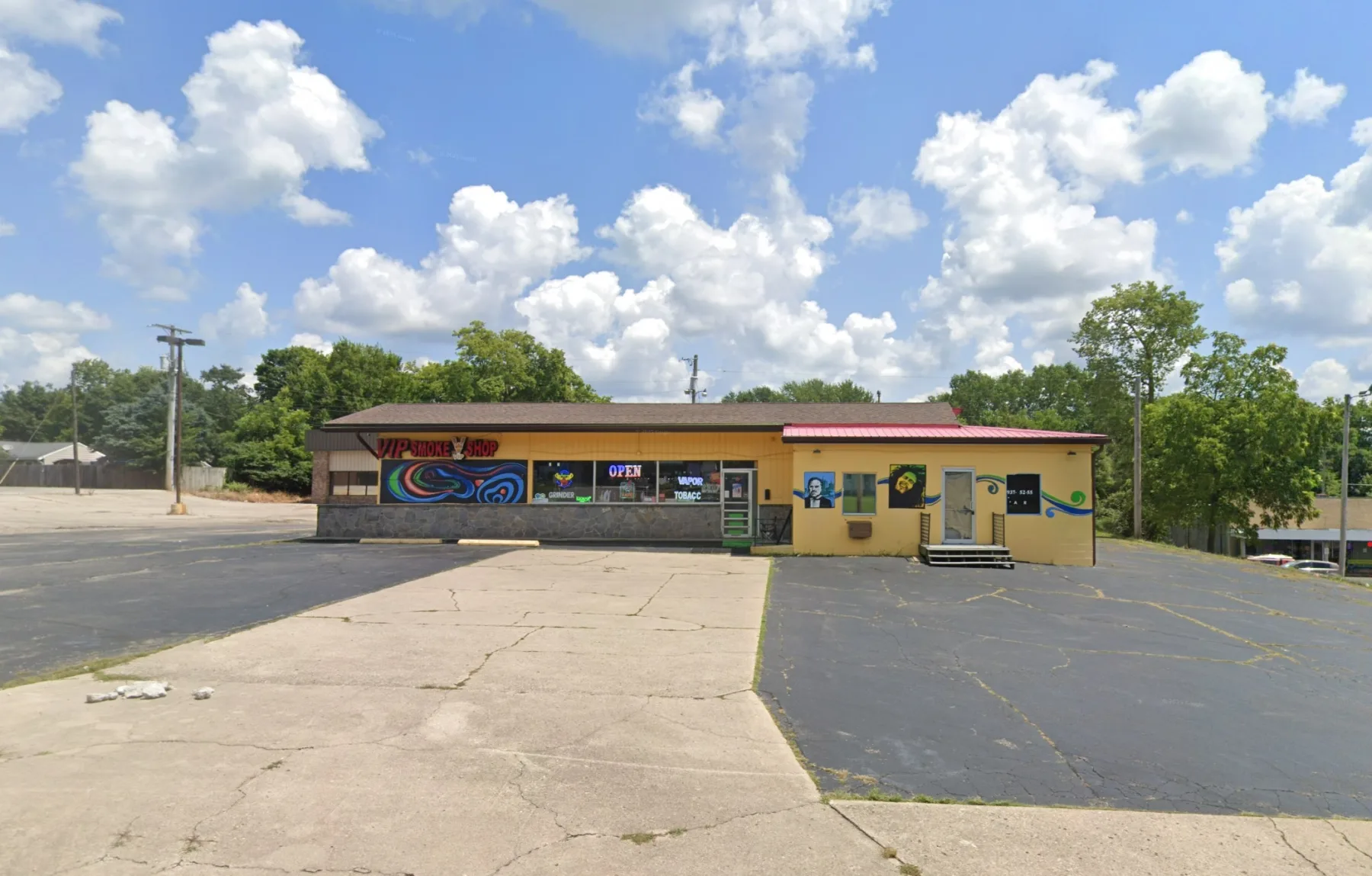 1030 Wapakoneta Ave