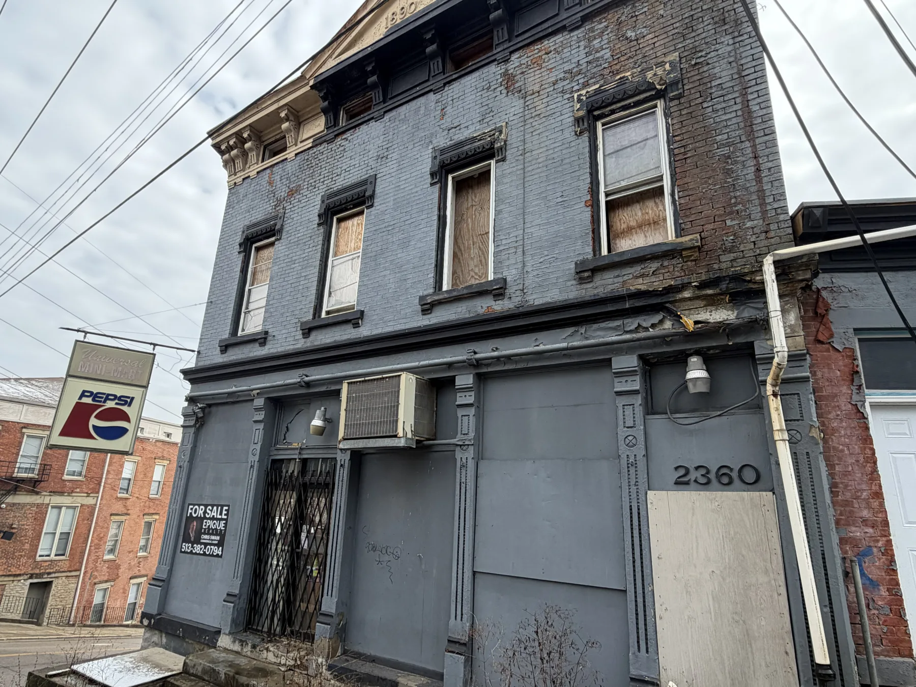 2360 Wilder Ave.