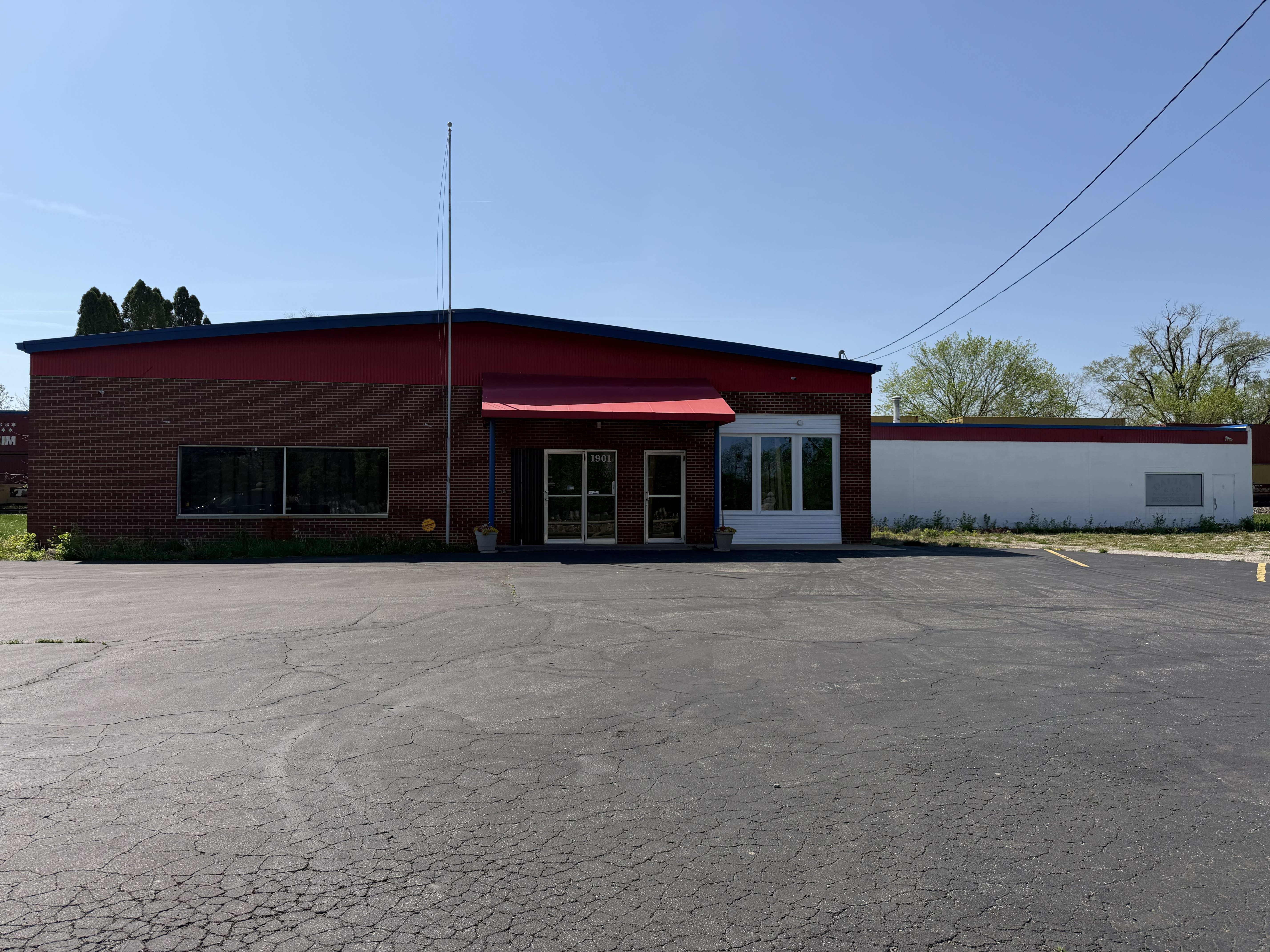 1901 W Kilgore Ave, Muncie, IN 47303