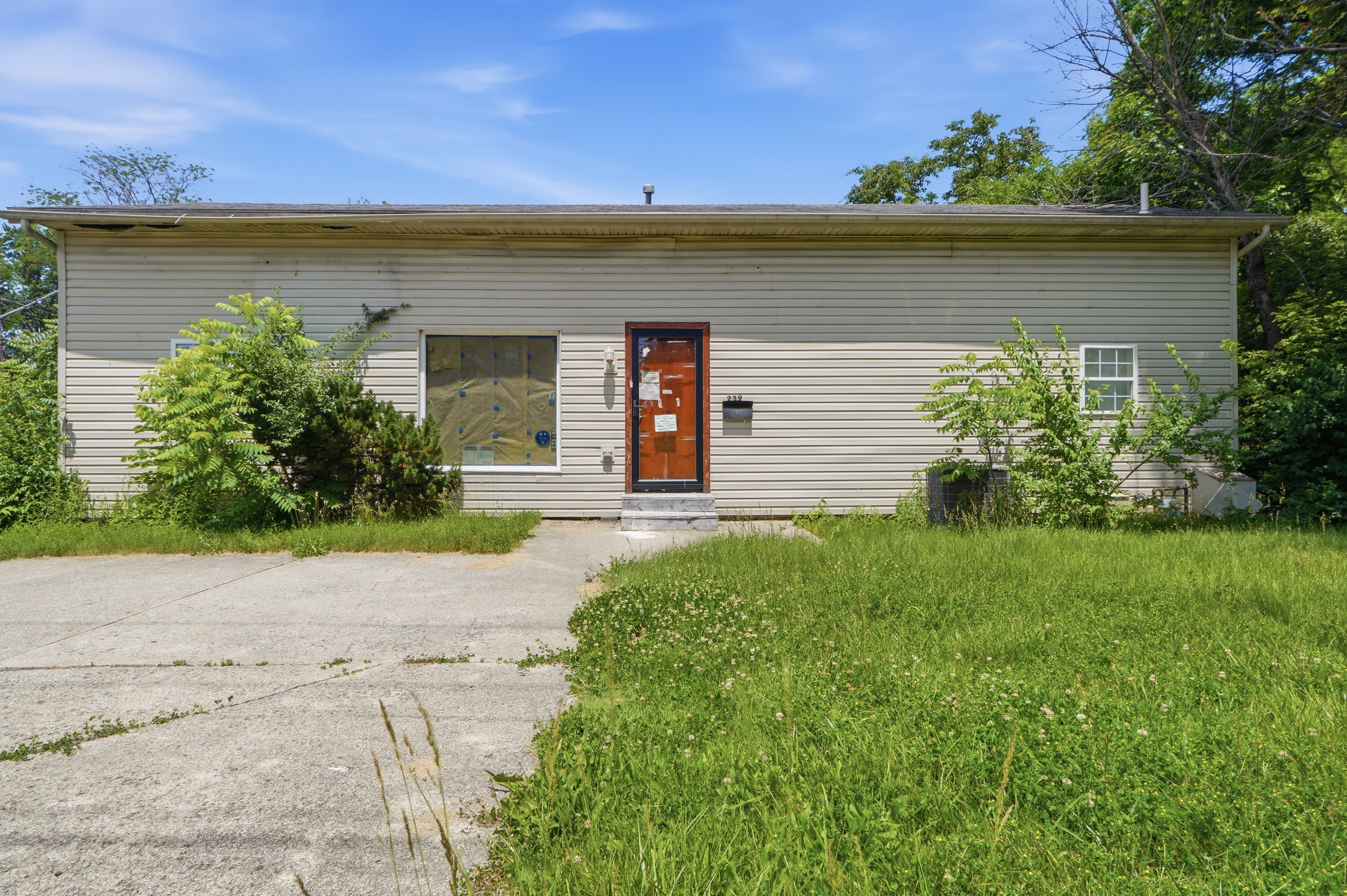 239 W. Locust St. Wilmington, OH 45177